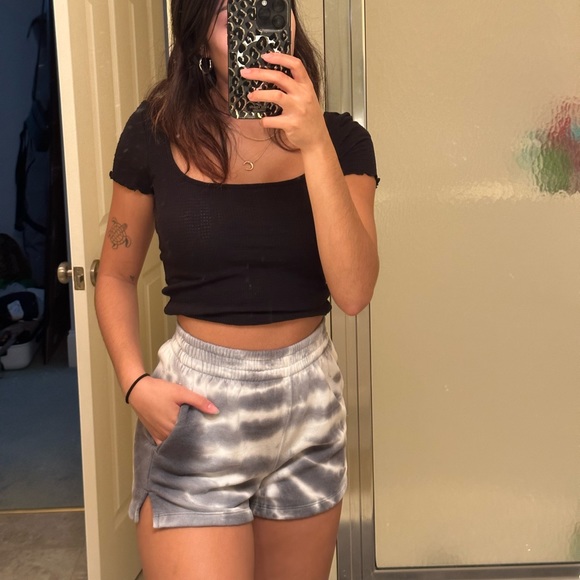Abercrombie & Fitch Shorts - Picture 2 of 3